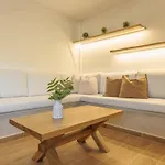Aurora Zen - Skopelos Town